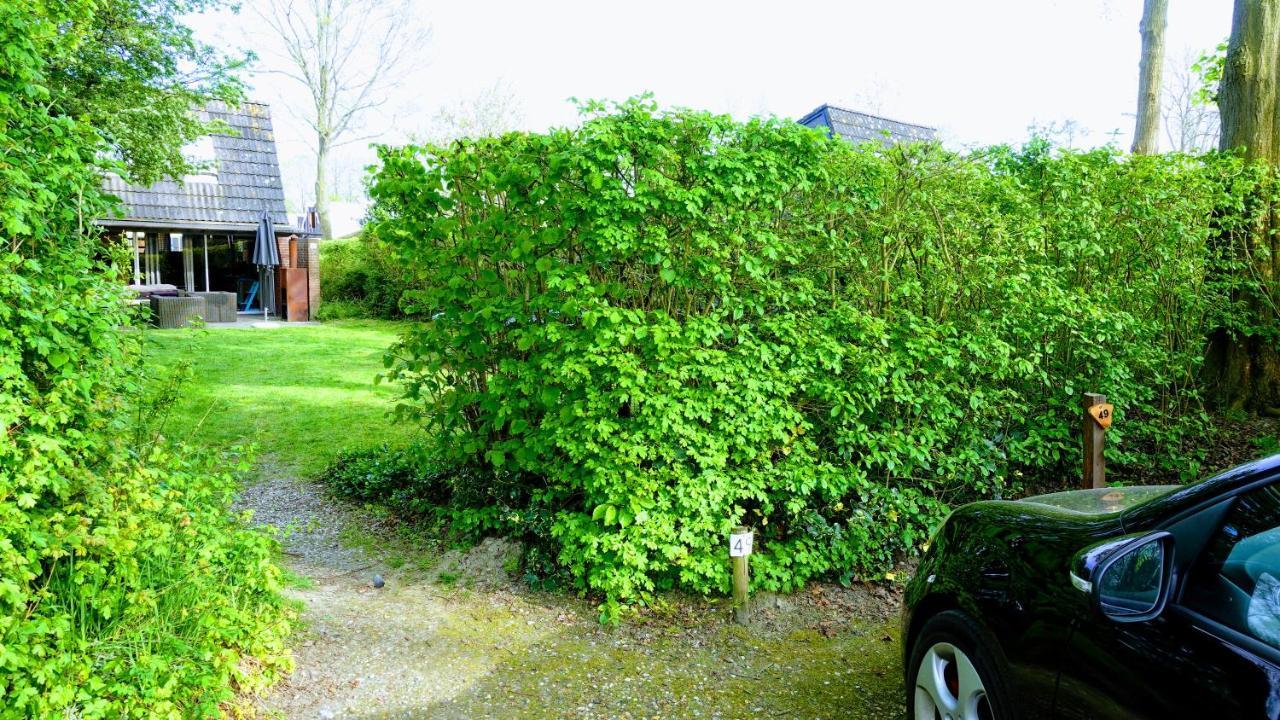 Oude-Tonge Holiday House Near Fishing Waters Bagian luar foto